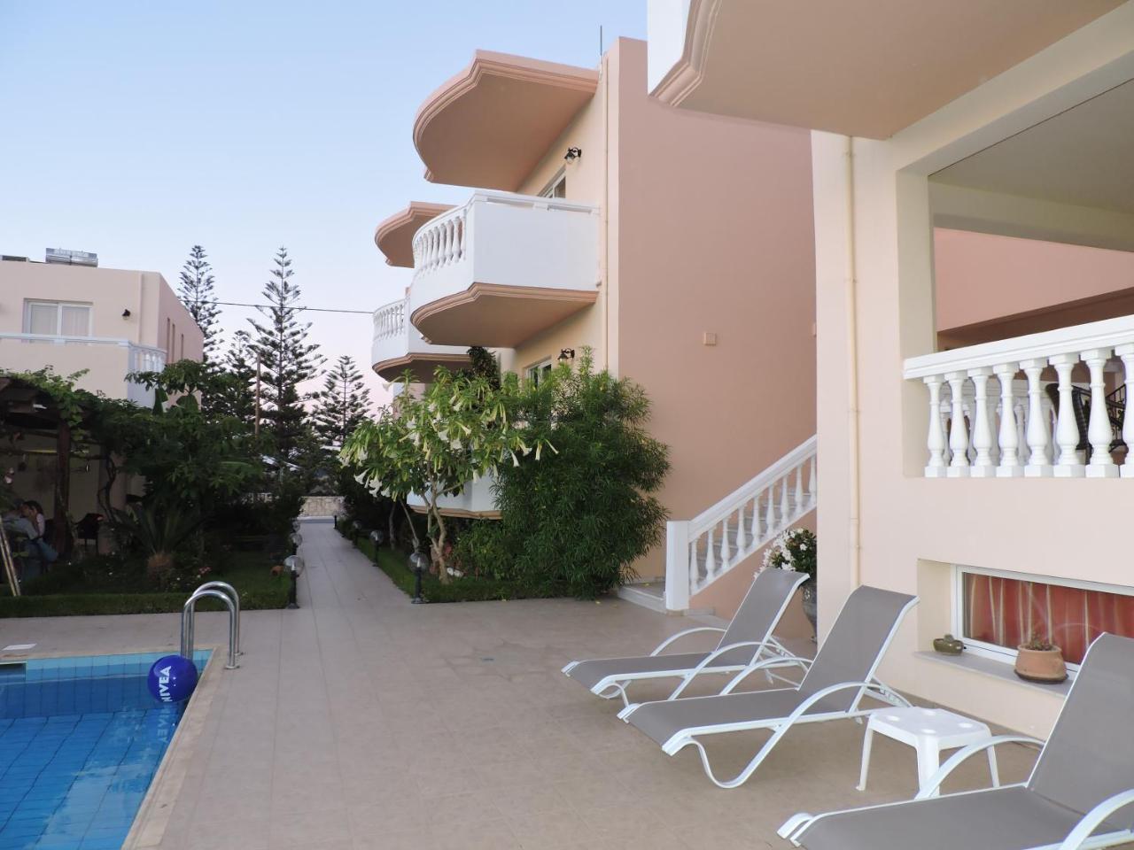 Golden Rose Suites Kolymbari Exterior photo