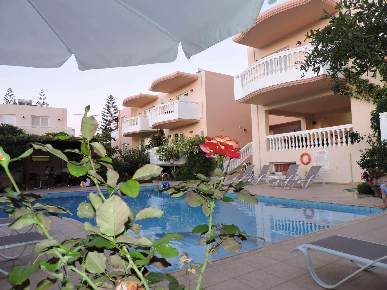 Golden Rose Suites Kolymbari Exterior photo
