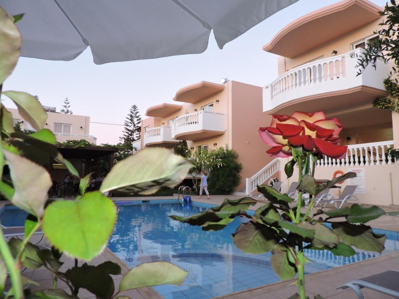 Golden Rose Suites Kolymbari Exterior photo