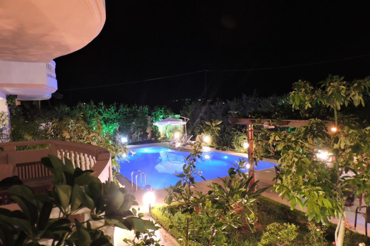 Golden Rose Suites Kolymbari Exterior photo